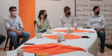 Martínez y el ministro Oriozabala recibieron a entidades de la zona\u002E