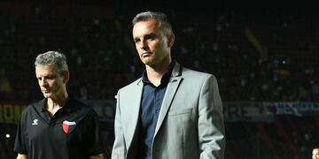 Lavallén iba a dirigir hasta el próximo jueves, en el partido postergado con Arsenal, pero adelantó su salida\u002E