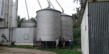 Clausura de una fábrica de alimentos balanceados\u002E