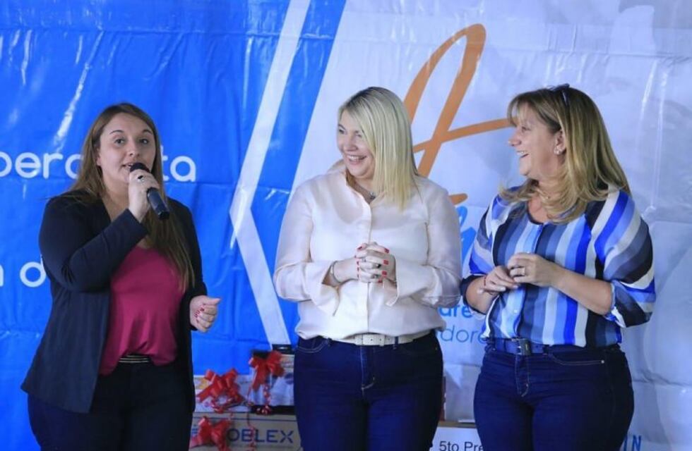 La gobernadora compartió los festejos por el día de la madre en Río Grande