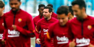 09/09/2020 Leo Messi, en el centro de la imagen, en el entrenamiento del 9 de septiembre de 2020 con el FC Barcelona DEPORTES FC BARCELONA
