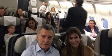 DYN11, ESPAu00d1A 25/02/2017, EL PRESIDENTE MAURICIO MACRI EMPRENDIu00d3 ESTA TARDE EL VIAJE DE REGRESO A LA ARGENTINA LUEGO DE HABER FINALIZADO LA VISITA DE ESTADO QUE REALIZu00d3 A ESPAu00d1A. FOTO: DYN/PRESIDENCIA.