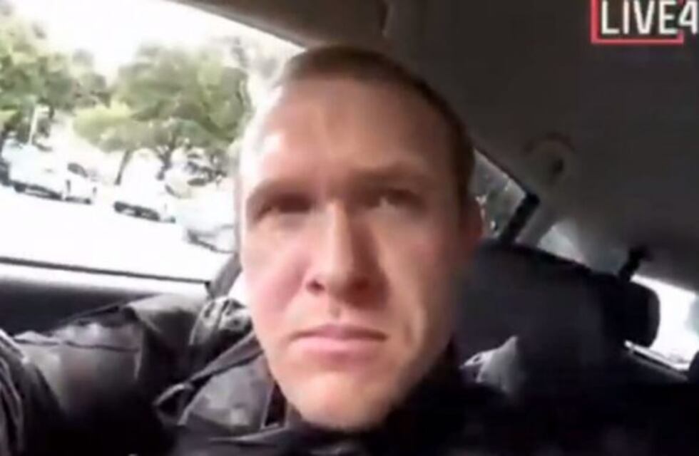 Uno de los atacantes de Nueva Zelanda transmitió la masacre por redes sociales