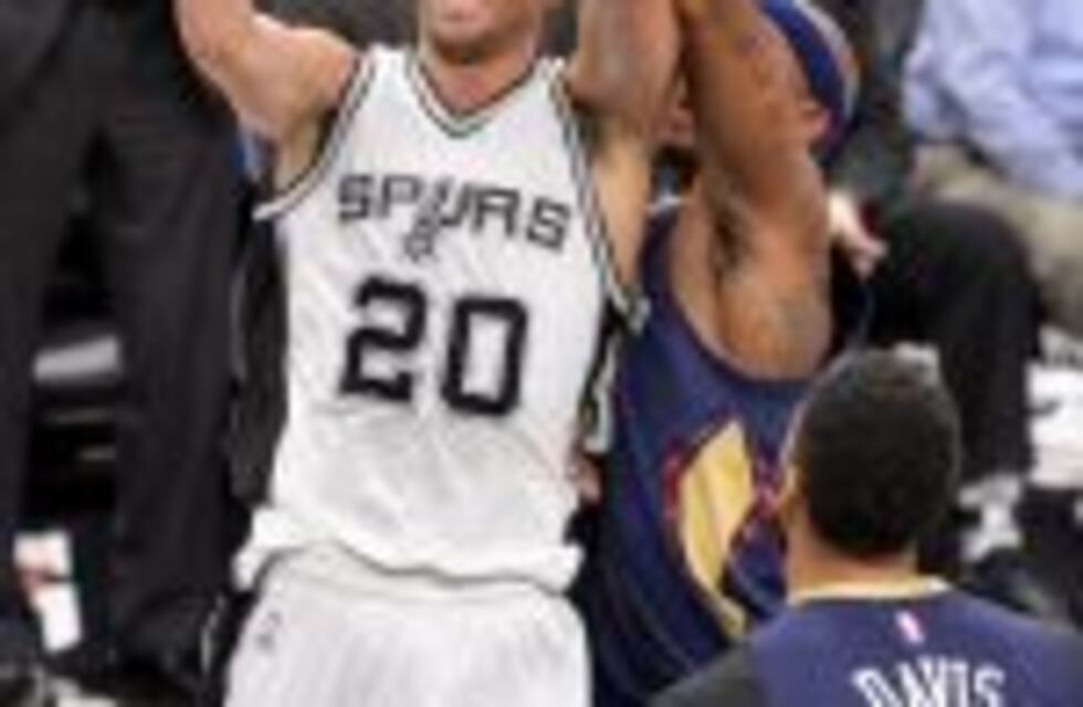 Triunfazo de los Spurs con un gran Manu Ginóbili en la noche que retiraron la camiseta de Tim Duncan