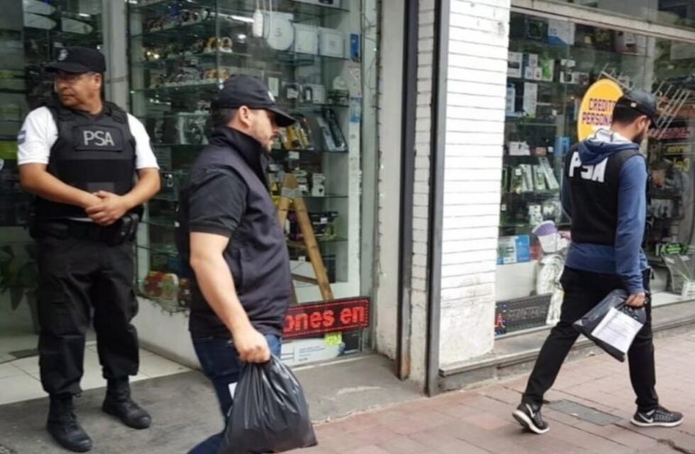 Mercadería ilegal: secuestraron artículos electrónicos y celulares