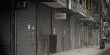 Calles vacías y comercios cerrados, postales de la nueva cuarentena estricta en la ciudad de Buenos Aires\u002E (Federico López Claro)