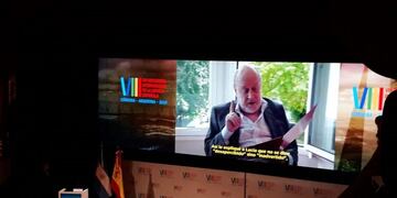 29/03/2019 Mundstock(Les Luthiers) apunta en el Congreso de la Lengua usos y abusos del español: \