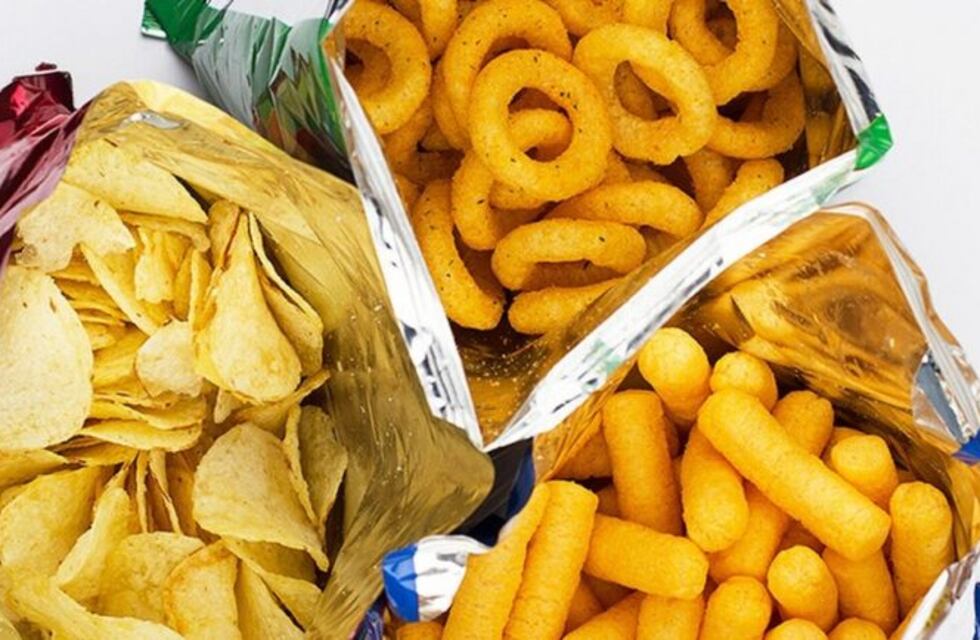 La Anmat prohibió la venta y el consumo de una marca de snacks por irregularidades