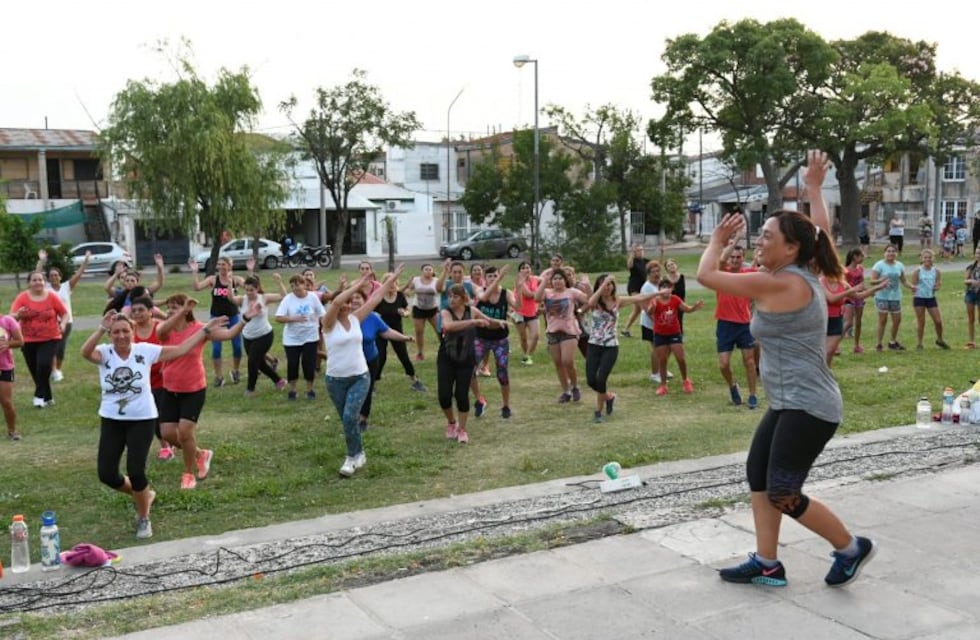 Llega “Ritmos Latinos” al barrio Los Nogales