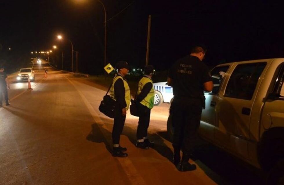 Detuvieron a un inspector de tránsito por manejar a alta velocidad y con bebidas alcohólicas