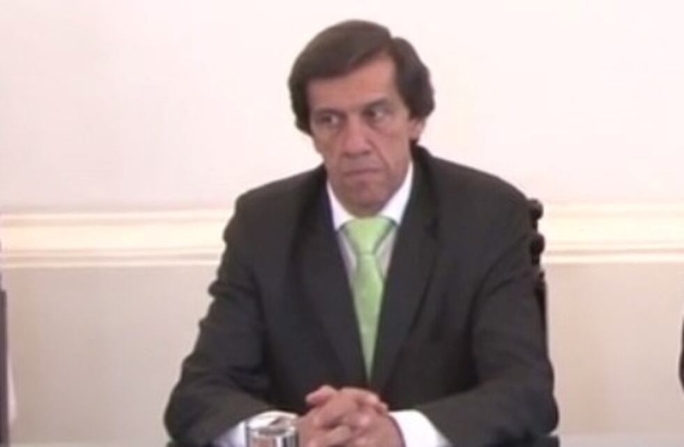 El Gobierno mejoró en un 10% la oferta de recomposición salarial