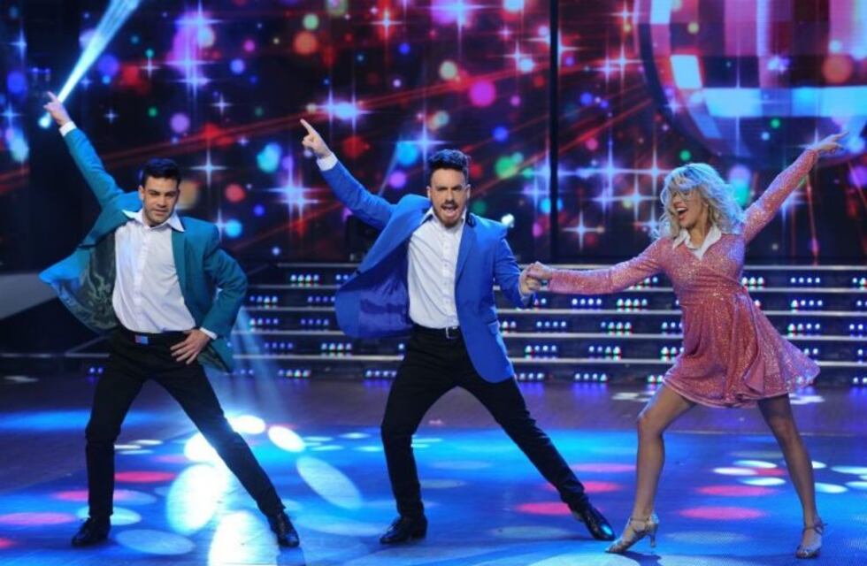 Fede Bal y Laura Fernández la rompieron con un homenaje a John Travolta