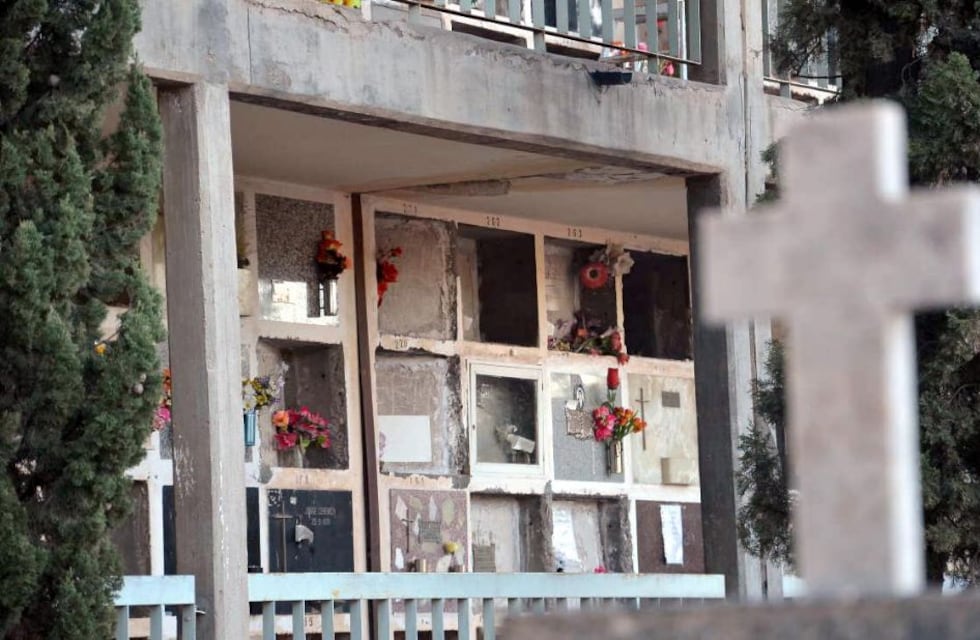 Incrementan la seguridad en el cementerio de San Rafael ante los reiterados robos de placas