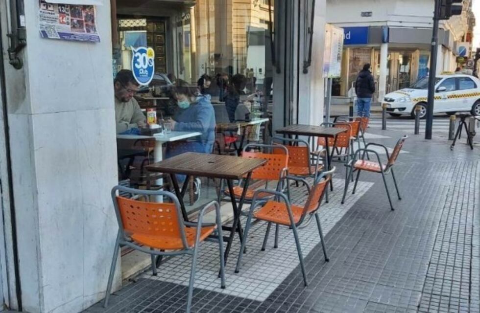 Los comerciantes gastronómicos no pagarán contribuciones hasta fin de año