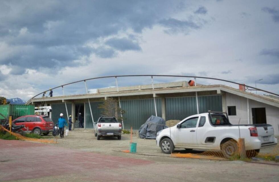 Recorrieron la obra de la Casa de la Mujer