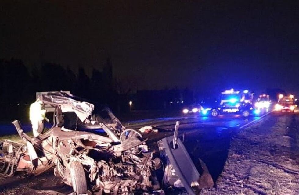 Automovilista y camionero fallecieron tras chocar en el sur del Gran Rosario