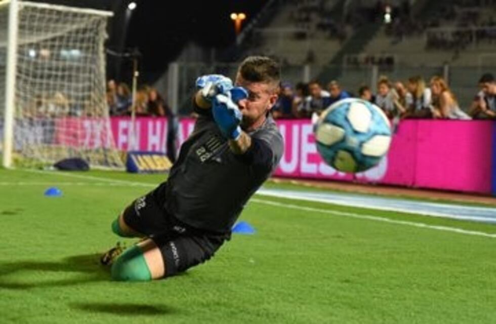 Herrera volvió al arco de Talleres con los reflejos intactos