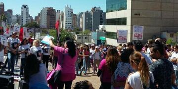 Manifestación frente a Tribunales II pidiendo Justicia por Azul Montoro (@mstcordoba)\u002E