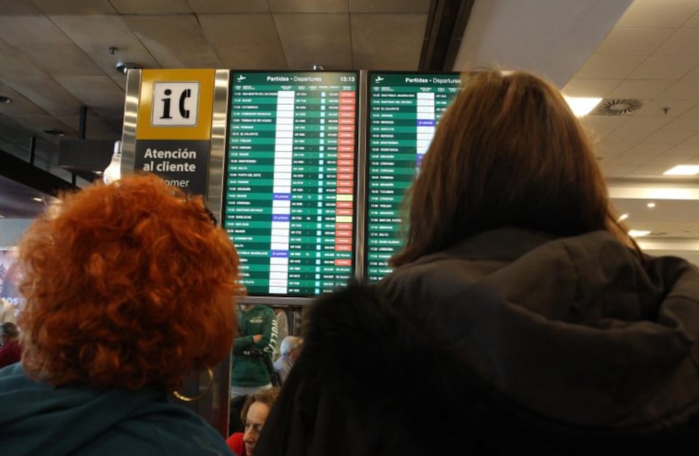 Controladores aéreos anunciaron medidas de fuerza para este jueves