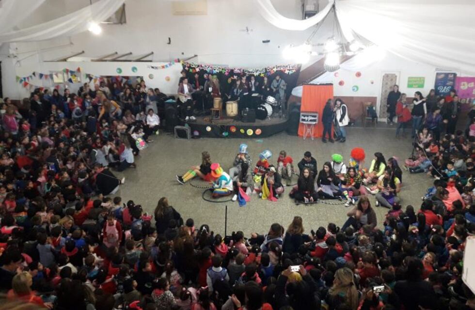 Los Jardines de Infantes festejaron su día a puro ritmo