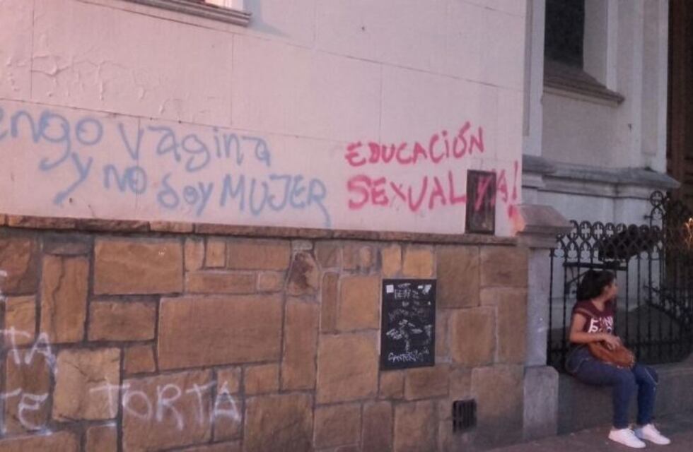 Obligarán a pagar los daños a quienes vandalicen edificios públicos