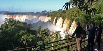 Las Cataratas del Iguazú reciben por ahora turismo interno\u002E