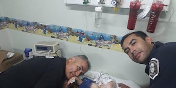 Policías le salvaron la vida a un nene que cayó a una pileta\u002E