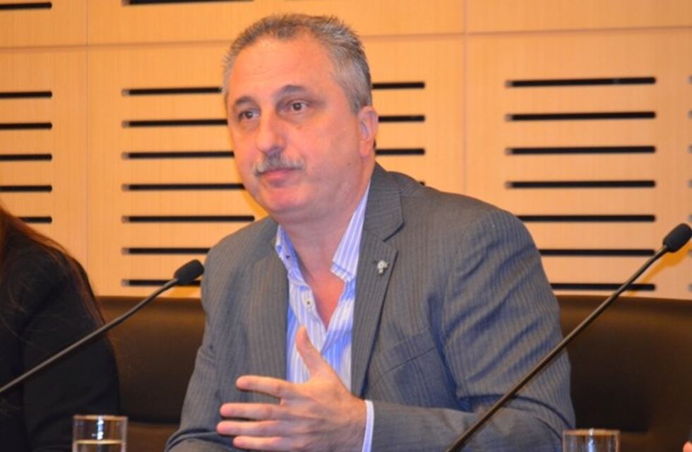 Los docentes cobrarán el FONID el 20 de abril
