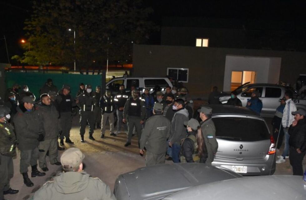 Nueve allanamientos simultáneos permitieron incautar más de 30 kilos de droga