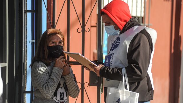 Censo 2022 en el Barrio 31 Padre Mugica en la zona de Retiro de la Ciudad de Buenos Aires. (Federico Lopez Claro)