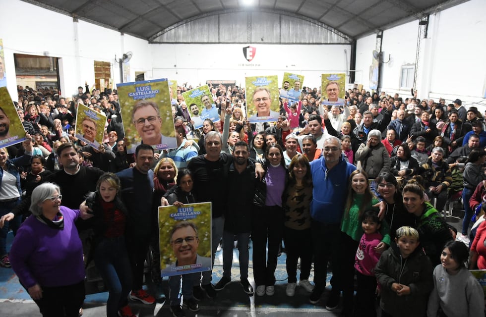 Multitudinario apoyo a Luis Castellano