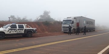Robo en modalidad “pirata del asfalto” en Pozo Azul.