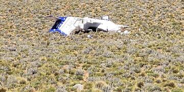 Afortunadamente los cinco tripulantes de la aeronave resultaron con heridas leves. La avioneta resultó con graves daños. Gentileza Los Andes