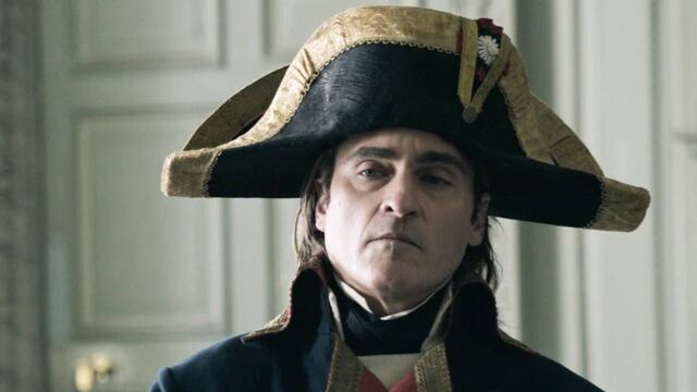 Joaquin Phoenix como Napoleón