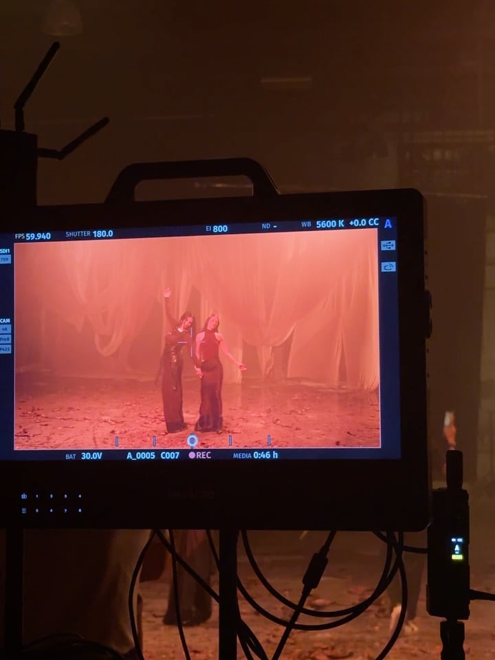 El detrás de escena de Yami Safdie.