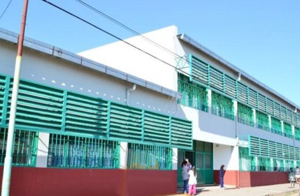 Unos delincuentes entraron a robar en una escuela de Corrientes y se llevaron hasta la Virgen de Itatí