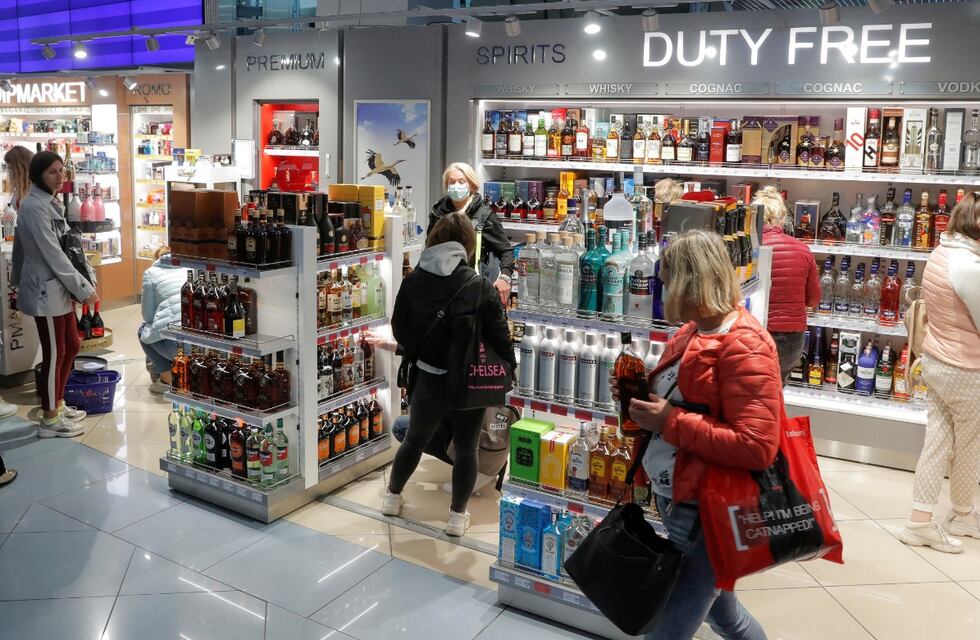 El Banco Central canceló la compra en cuotas en los free shop