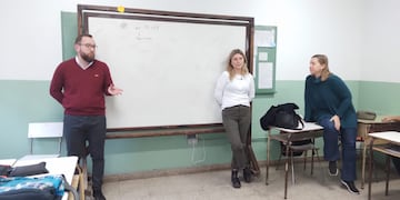 Charla sobre los derechos del niño en la Escuela Secundaria Nº 1 de Tres Arroyos