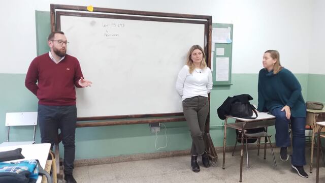 Charla sobre los derechos del niño en la Escuela Secundaria Nº 1 de Tres Arroyos