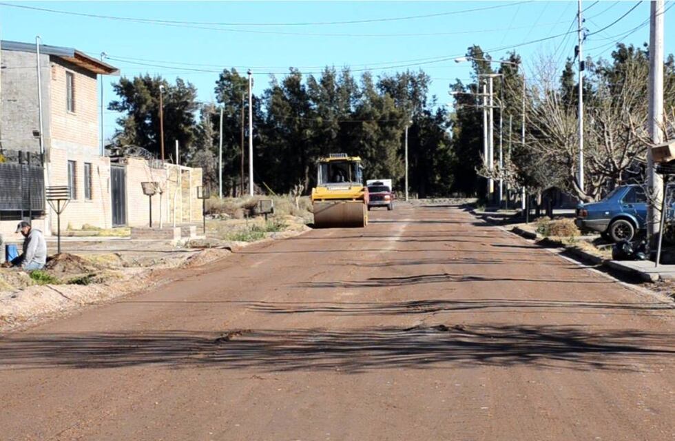 Iniciaron las obras de asfalto en el barrio Cristiano