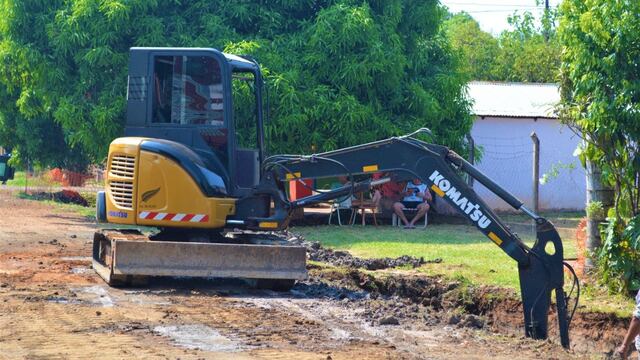 Continúa la obra hidráulica en la chacra 82 de Posadas.