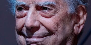 Mario Vargas Llosa tiene coronavirus y debió ser internado. Foto: AP.