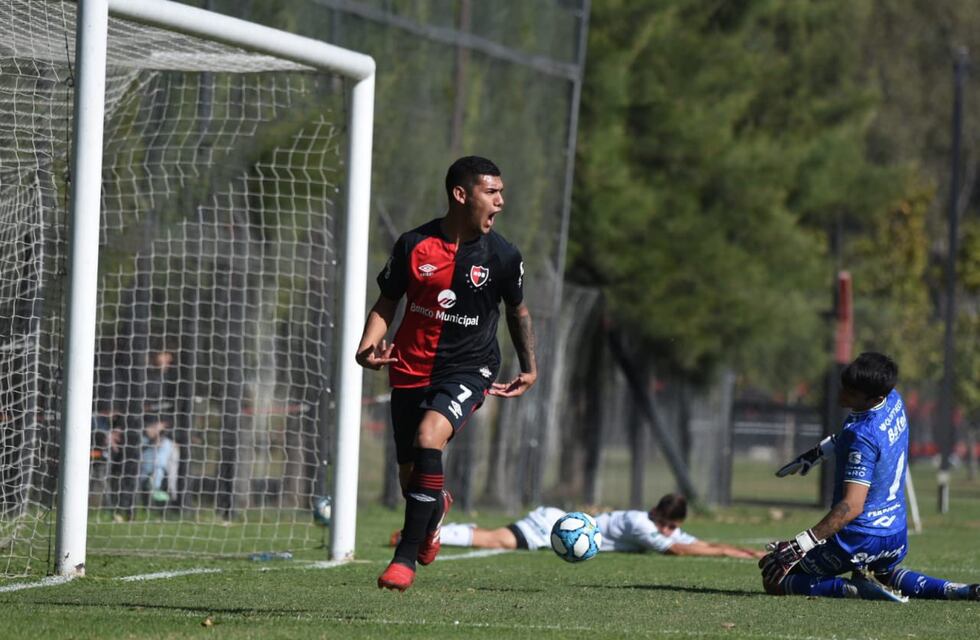 Enzo Cabrera se fue a España y Newell’s ya cuenta una decena de bajas