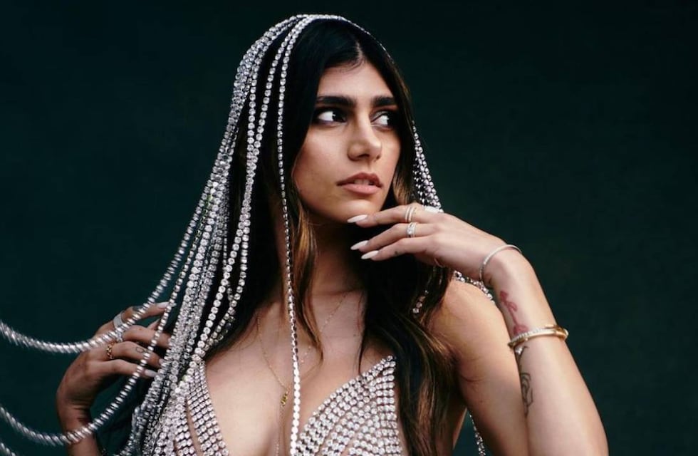 Mia Khalifa sorprendió en Instagram con un body con transparencias café: “Que vista”