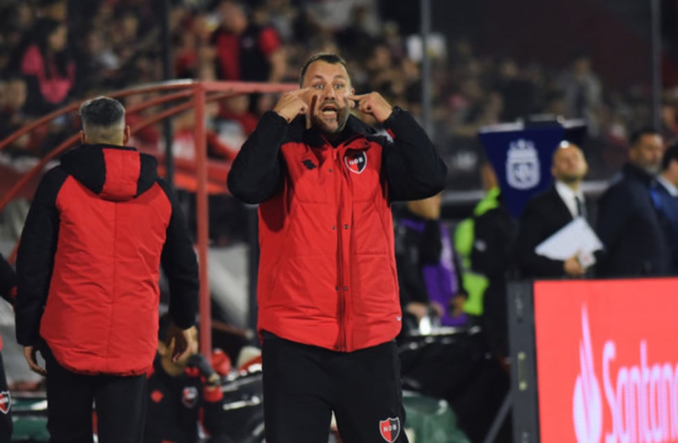 ¿Cristian Fabbiani fuera de Newell’s?: las señales de su salida tras la eliminación de la Copa Argentina
