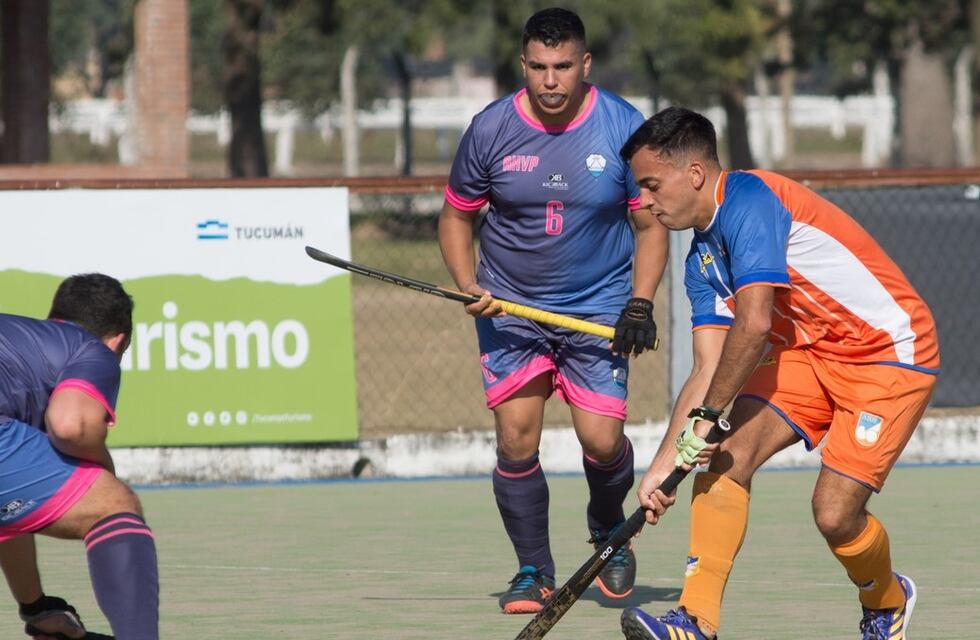 Hockey: Bahía, con tres puntaltenses, se juega el ascenso en Tucumán