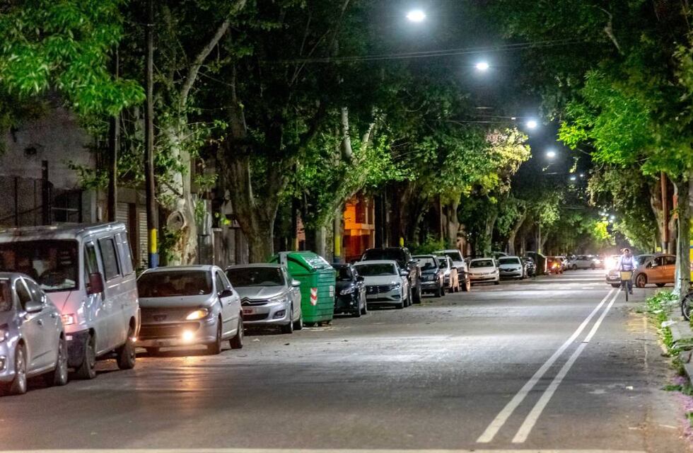Combate a la inseguridad en Rosario: invertirán $1.450 millones en luces LED
