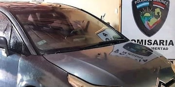 Puerto Libertad: hallaron un auto que había sido robado en Posadas. Gentileza: Prensa UR-V