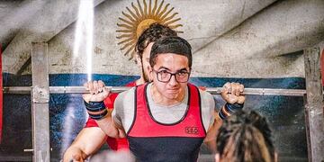 Un Tolhuinense se consagró Campeón Mundial de Powerlifting en Turquía
