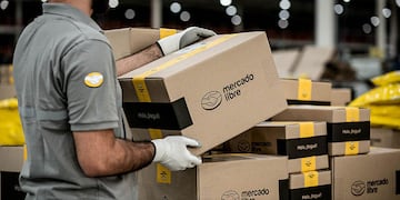 Ofrece empleo para los argentinos.